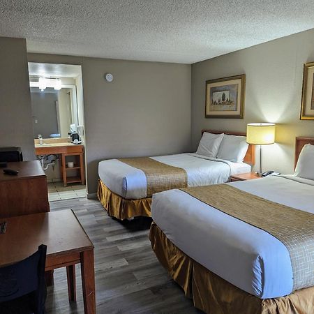 Travelodge By Wyndham Pueblo Kültér fotó