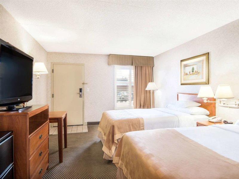 Travelodge By Wyndham Pueblo Kültér fotó