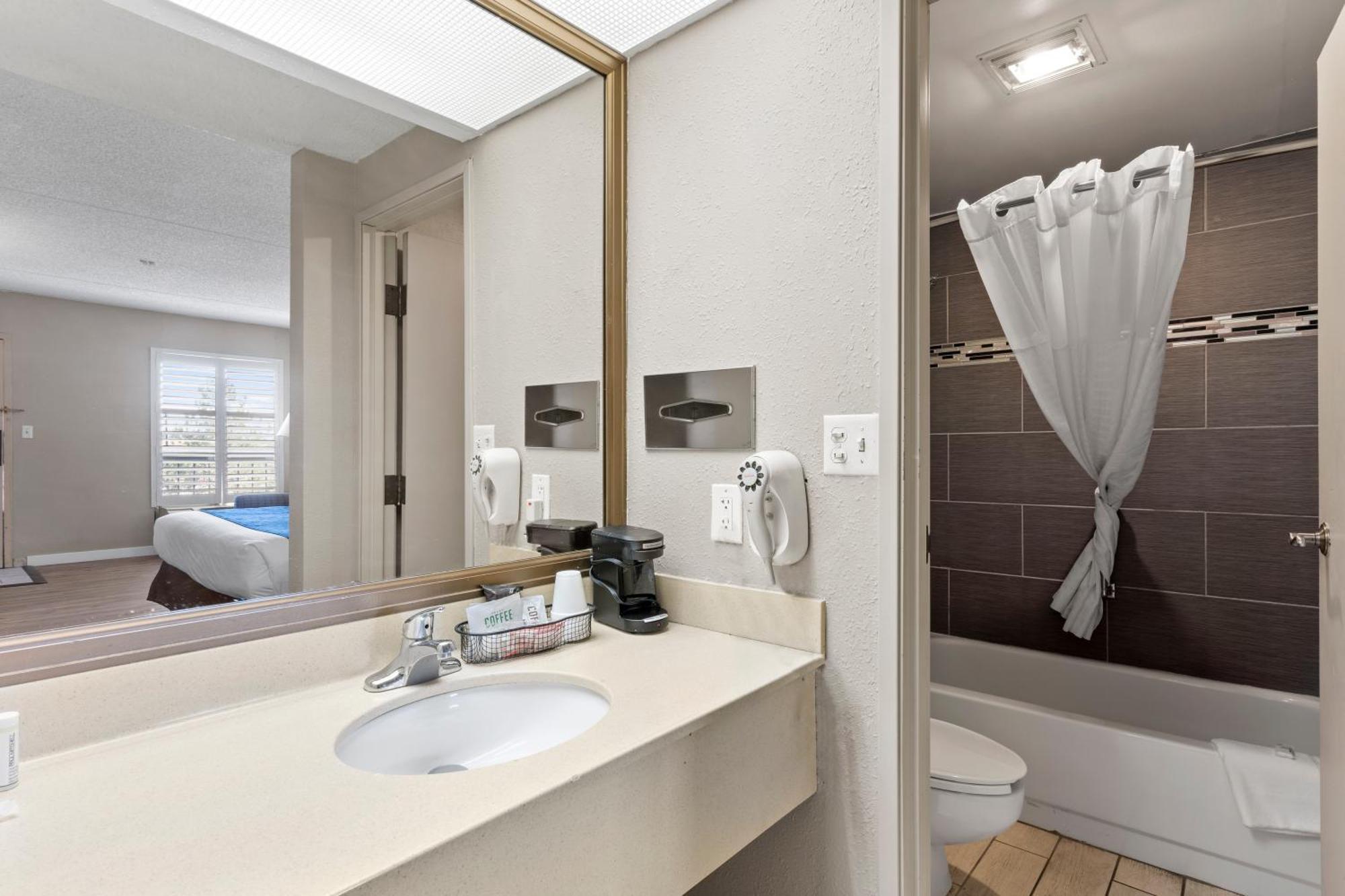 Travelodge By Wyndham Pueblo Kültér fotó